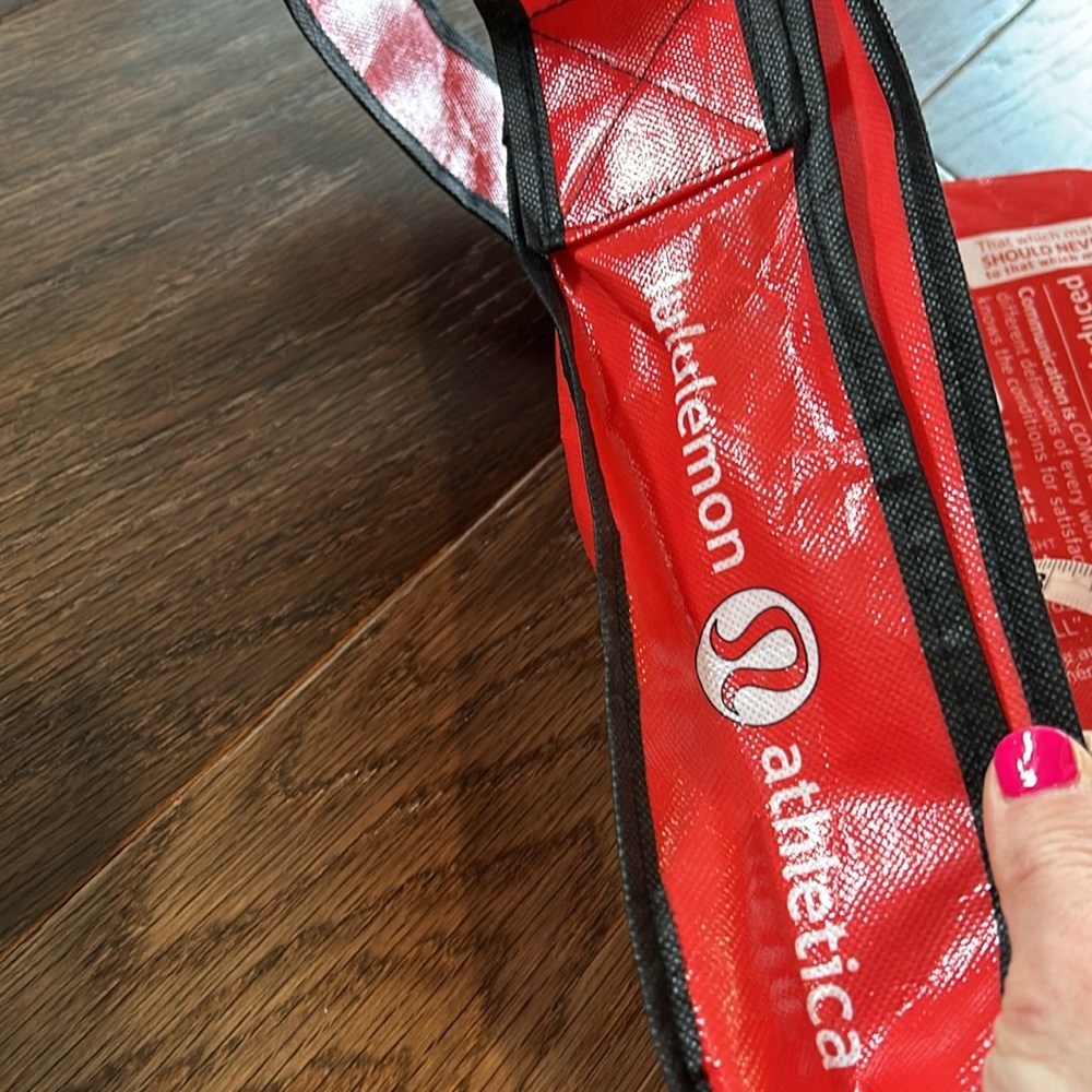 Vintage Lululemon messenger bag - Picture 6 of 6